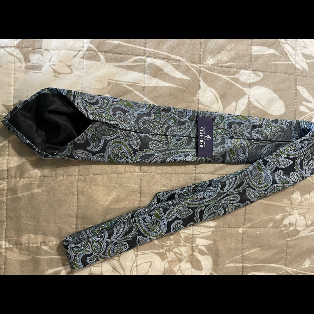 Stafford charcoal tie with olive green and blue paisley design